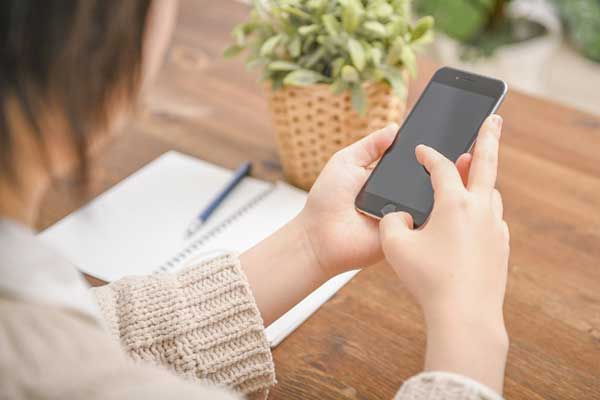 無料の電話相談・LINE相談に対応